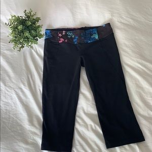 Lululemon Flower Waistband Black Capri Leggings